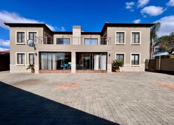 6 Bedroom House