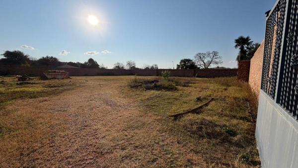2 231 m² Land