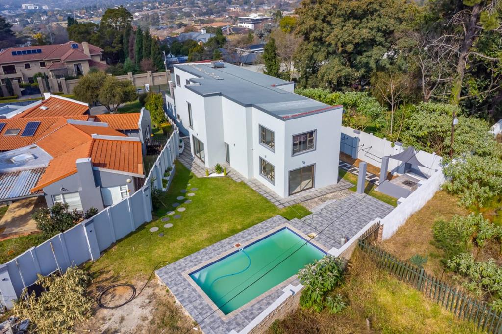 4 Bedroom House