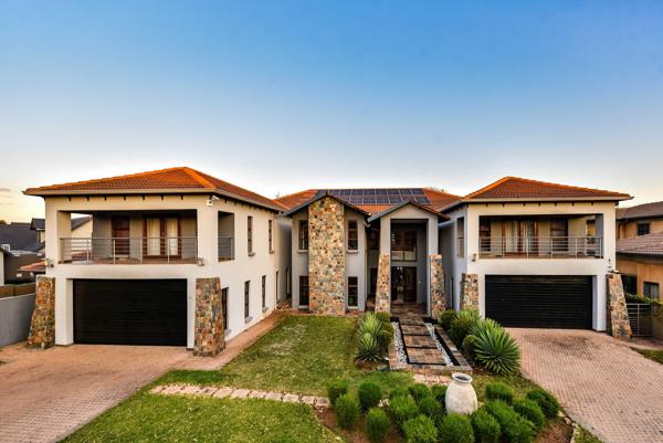 6 Bedroom House