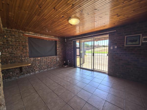 2 Bedroom Garden Cottage
