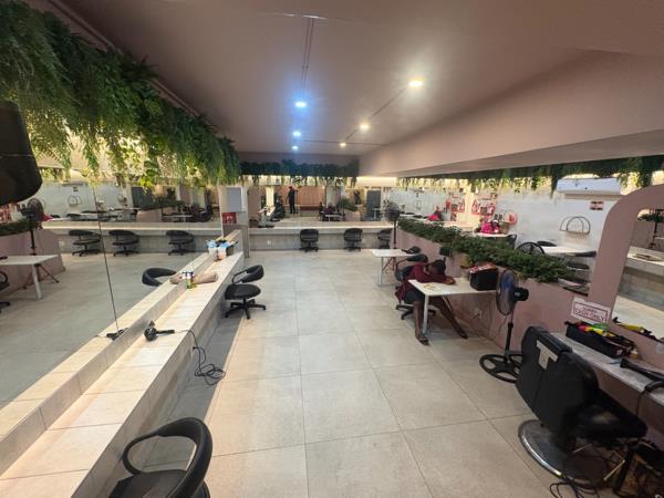 155 m² Retail Space