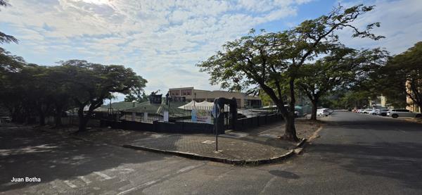 977 m² Commercial space