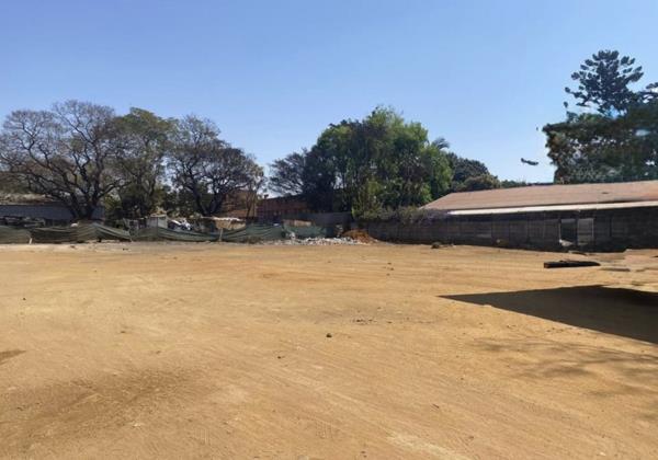 2 552 m² Land