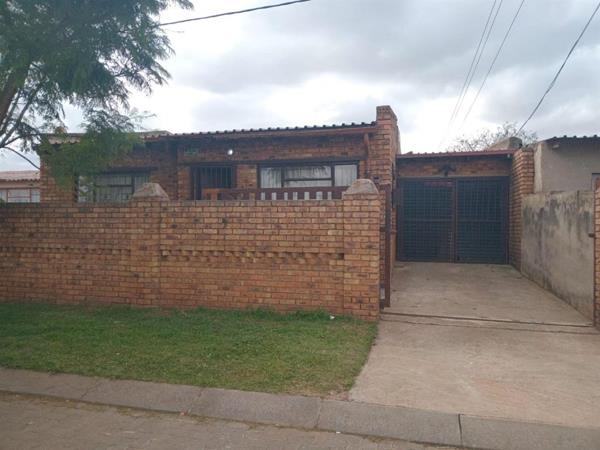 2 Bedroom House