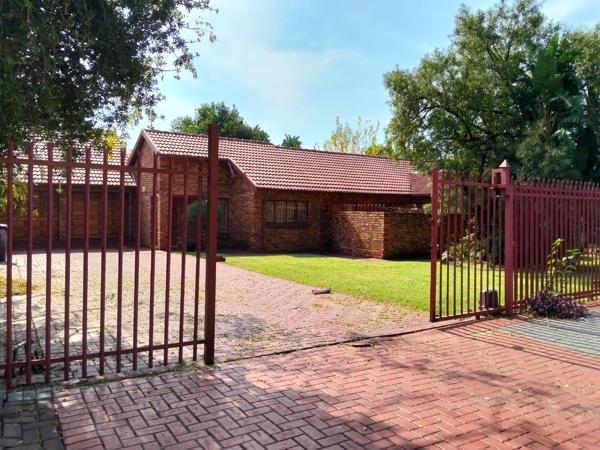 5 Bedroom House