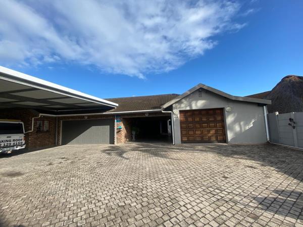 6 Bedroom House