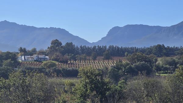 10.2 ha Farm
