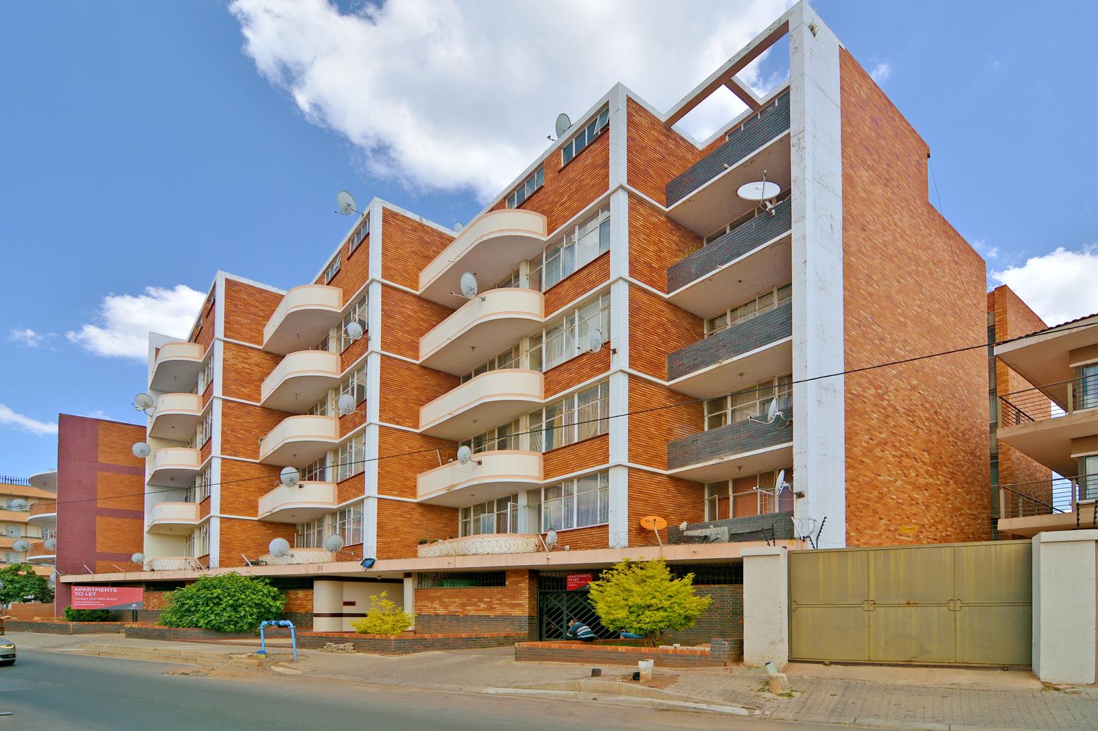 Studio Apartment in Houghton Estate