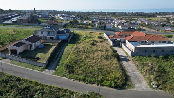 648 m² Land