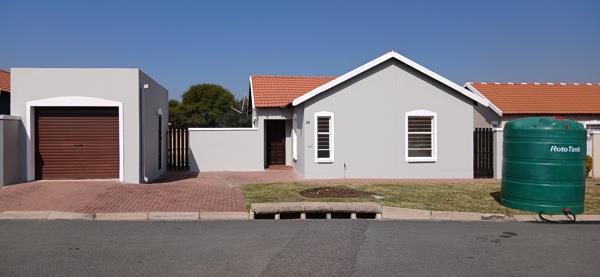 2 Bedroom House