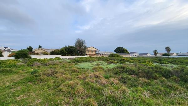 925 m² Land