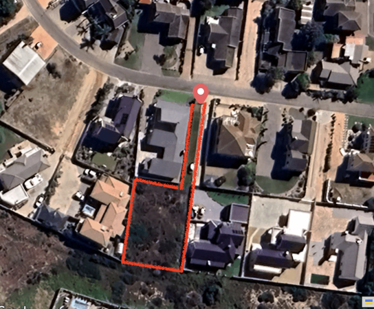 1 013 m² Land