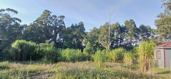 1 012 m² Land