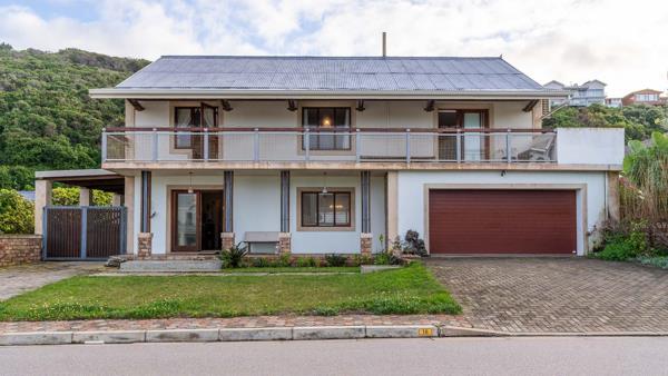 6 Bedroom House