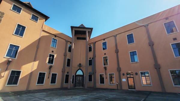 4 484 m² Office Space