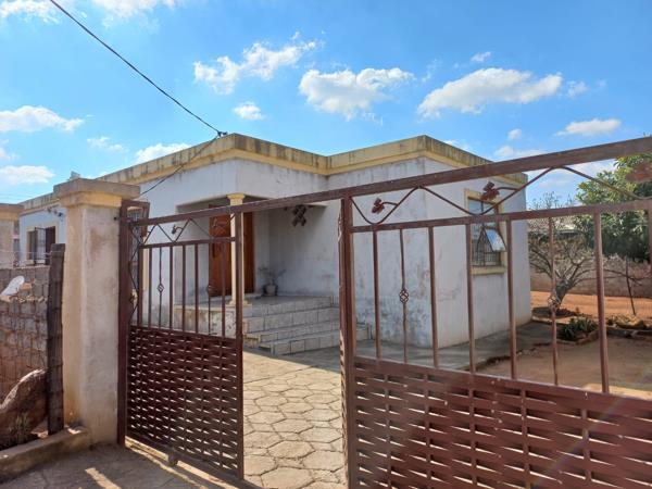 2 Bedroom House
