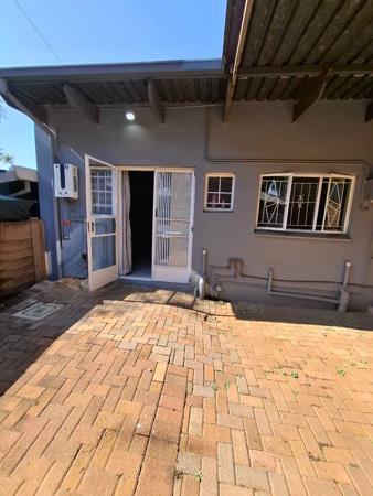 1 Bedroom Garden Cottage