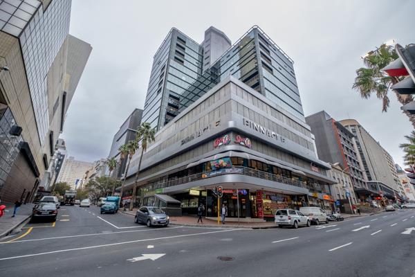 820 m² Office Space