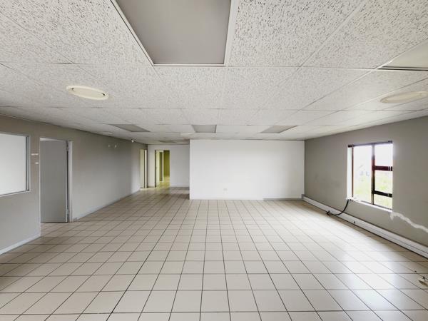 350 m² Commercial space