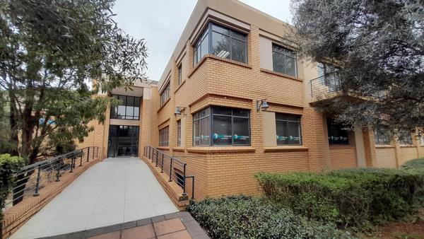 142 m² Commercial space