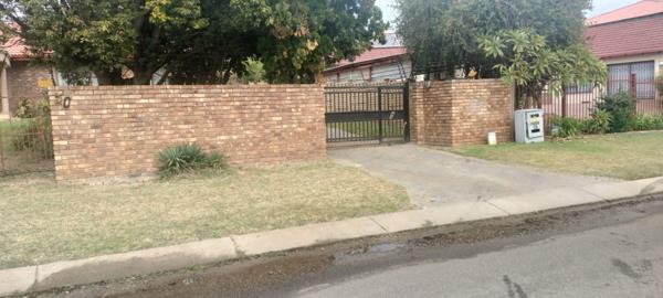 1 Bedroom House