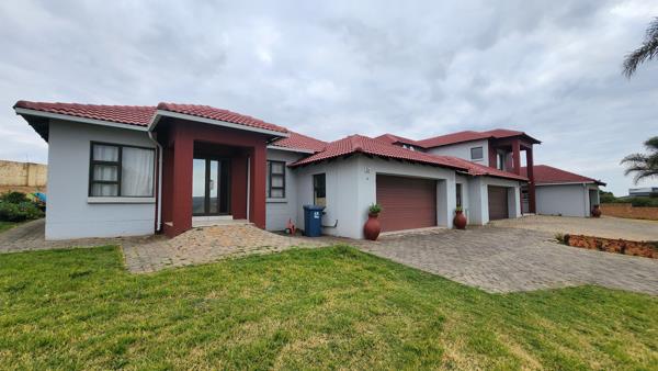 8 Bedroom House