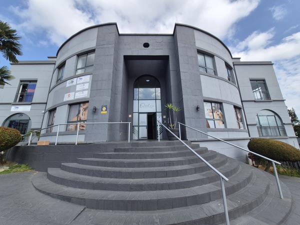 135 m² Commercial space