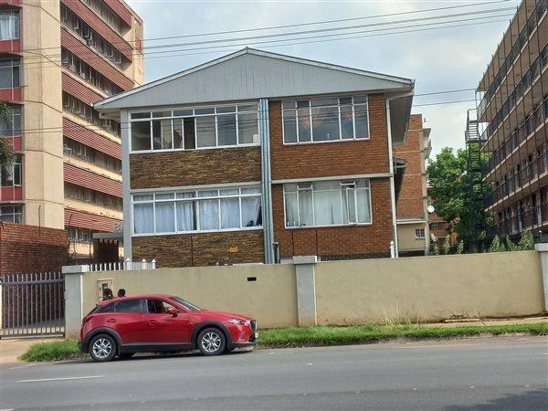 1.5 Bedroom Flat