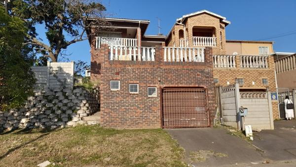 5 Bedroom Townhouse