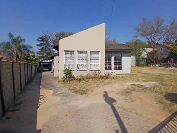 6 Bedroom House