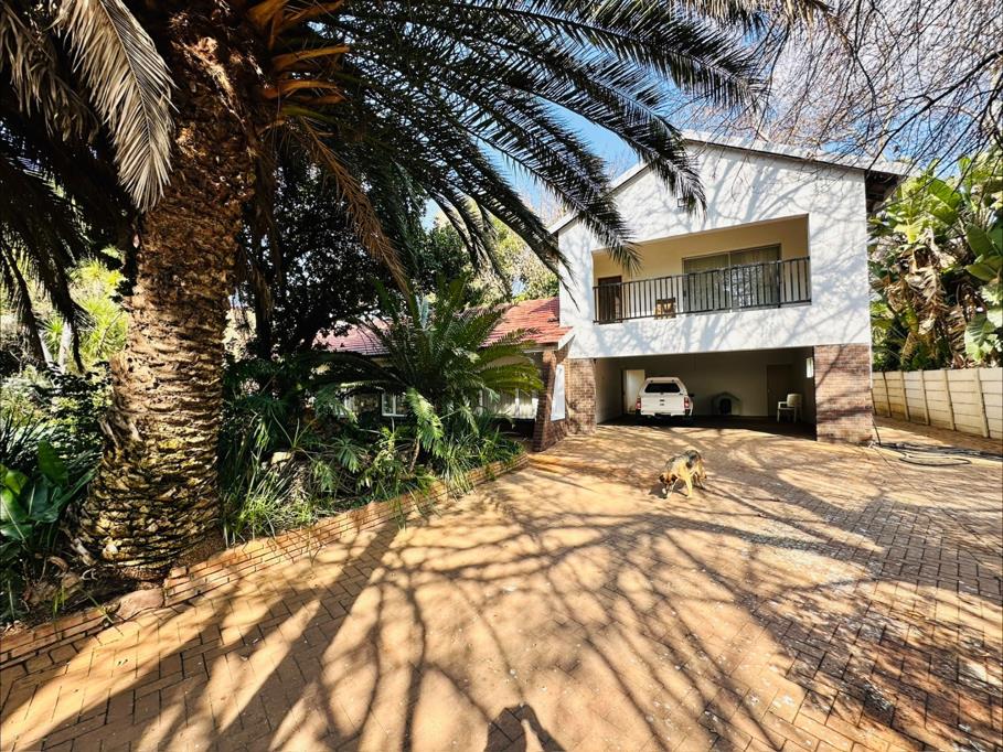 7 Bedroom House
