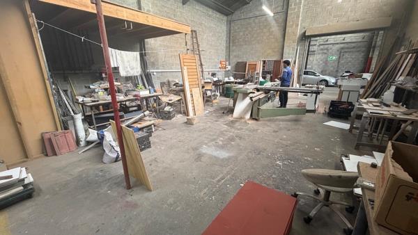 122 m² Industrial space