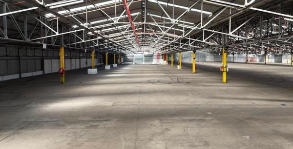 14 000 m² Commercial space