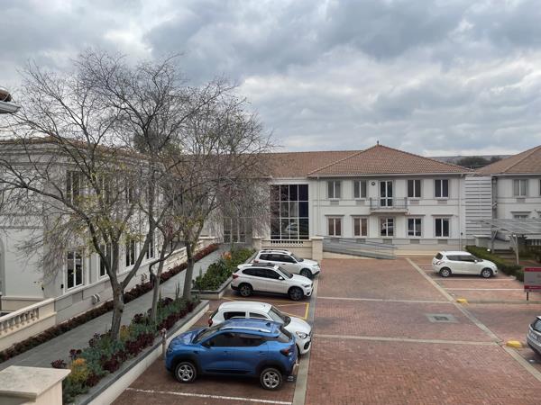 425 m² Commercial space