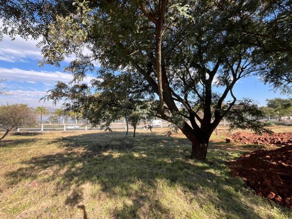 1 097 m² Land