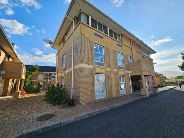 65 m² Commercial space