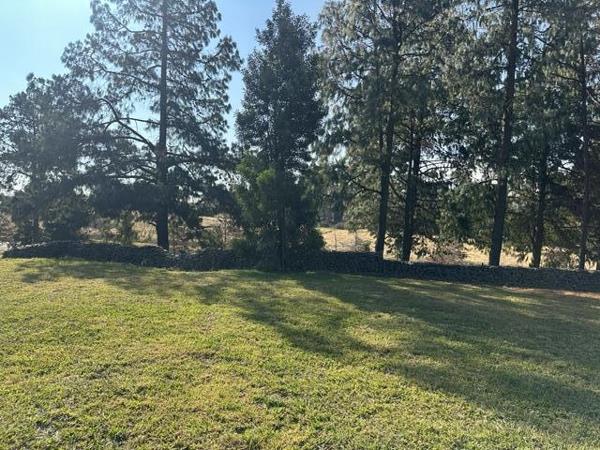 650 m² Land