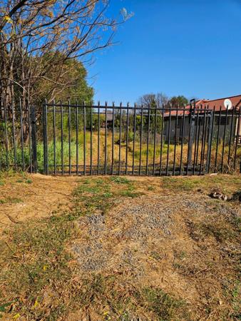 1 034 m² Land