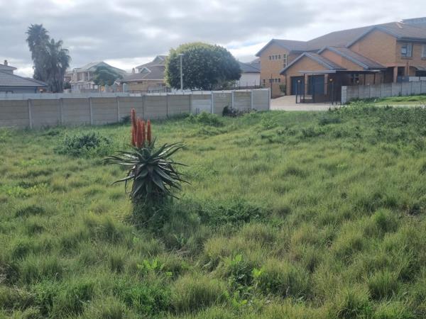 623 m² Land