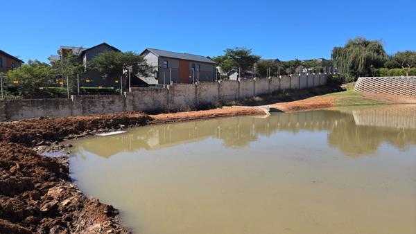 8 699 m² Land