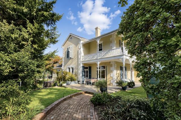 6 Bedroom House