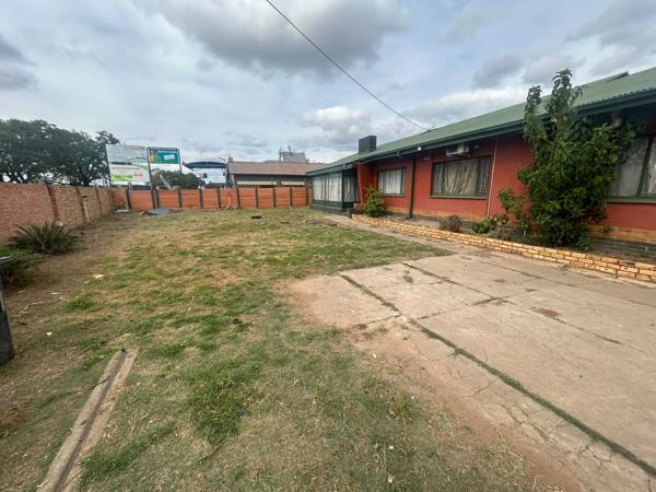 10 Bedroom House