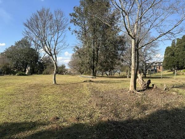 1 504 m² Land