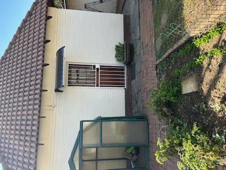 1 Bedroom Garden Cottage