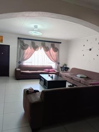 6 Bedroom House