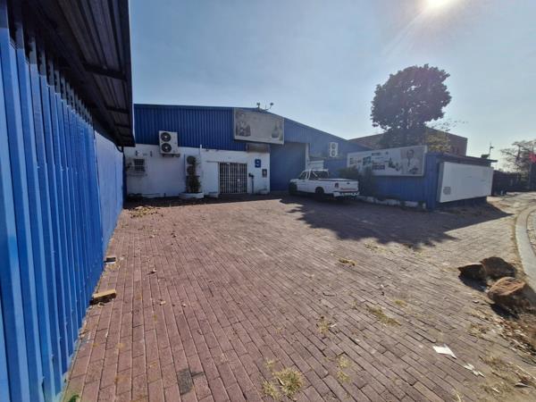 999 m² Industrial space