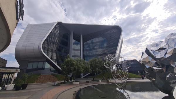 360 m² Commercial space