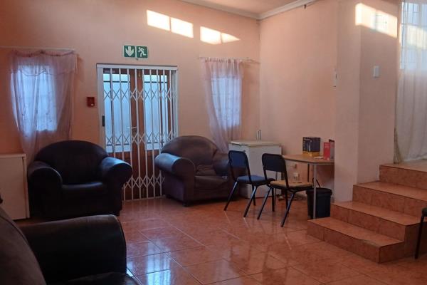9 Bedroom House
