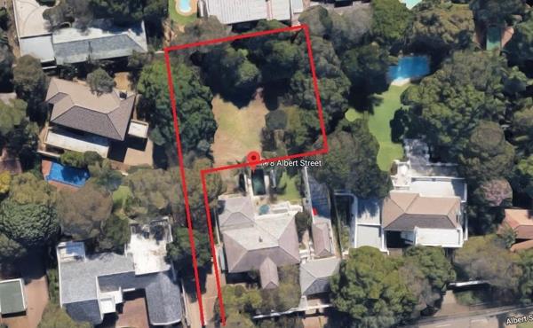 1 006 m² Land